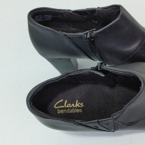 Clarks Bendables Ankle Leather Booties Black Size 8.5 - Picture 5 of 11